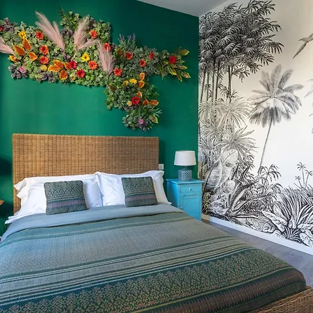 Coderooms בית הארחה