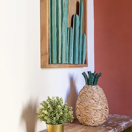 Coderooms Πανσιόν 3*