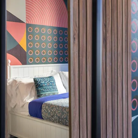 Coderooms Πανσιόν